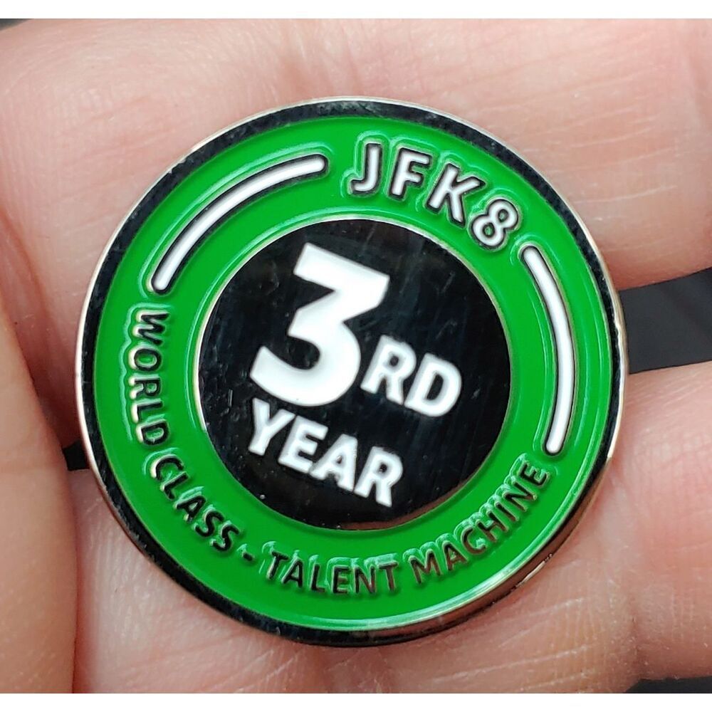 Amazon Peccy Pin "JFK8 3rd Year World Class Talent Machine".